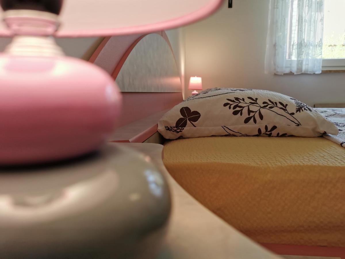 App & Room Le Palme Умаг Екстериор снимка