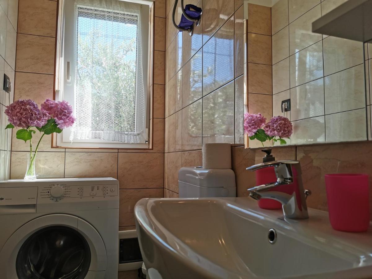 App & Room Le Palme Умаг Екстериор снимка