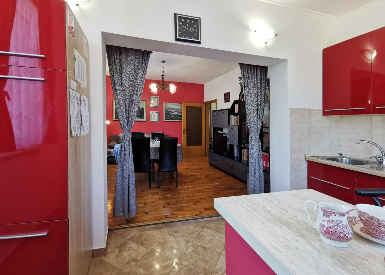 App & Room Le Palme Умаг Екстериор снимка