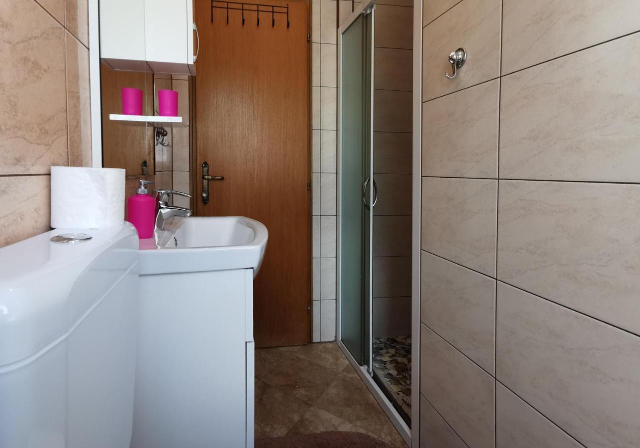 App & Room Le Palme Умаг Екстериор снимка